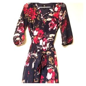 Floral Dress w/ Tie Detail - Formal/Waist Tie